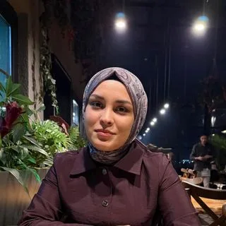 Dyt. Elif Aydın — Diyetisyen, Tekirdağ. Portre fotoğrafı.