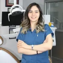 Uzm. Dt. Safiye Seyhan Keskin — Samsun. Portre fotoğrafı.