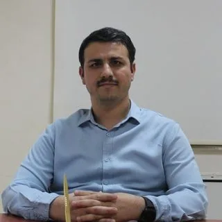 Uzm. Dr. İbrahim Zeyrek — Çocuk ve Ergen Psikiyatrisi, Diyarbakır. Portre fotoğrafı.