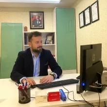 Op. Dr. Onur Söyler — Kalp Ve Damar Cerrahisi, İzmir. Portre fotoğrafı.