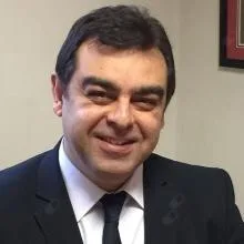 Prof. Dr. Serkan Altınova — Üroloji, Ankara. Portre fotoğrafı.