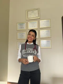 Dr. Beril Hıdıroğlu profilinde yer alan galeri fotoğrafı.