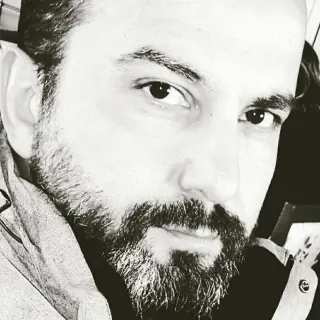 Dr. Kamil Tuzgöl profilinde yer alan galeri fotoğrafı.