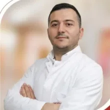 Doç. Dr. Mehmet Ali Yeşiltaş — Kalp Ve Damar Cerrahisi, Şişli, İstanbul. Portre fotoğrafı.