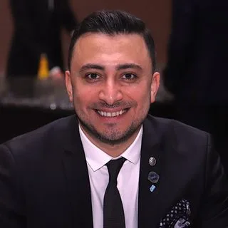 Dt. Mert Emre Ekici — Diş Hekimi, Seyhan, Adana. Portre fotoğrafı.