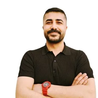 Psk. Kenan Salman — Psikoloji, İstanbul. Portre fotoğrafı.