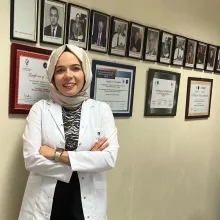 Op. Dr. Esra Kaya — Kadın Hastalıkları Ve Doğum, Sincan, Ankara. Portre fotoğrafı.