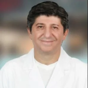 Op. Dr. Necdet Derici — Genel Cerrahi, Küçükçekmece, İstanbul. Portre fotoğrafı.