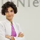 Dr. Dt. Senem Özer Yüceyaltırık — İstanbul. Portre fotoğrafı.