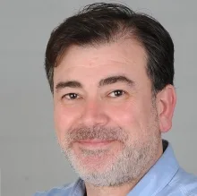 Dr. Salih Aygül — İstanbul. Portre fotoğrafı.