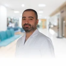 Uzm. Dr. Murat Kayağ — Genel Cerrahi, Avcılar, İstanbul. Portre fotoğrafı.