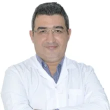 Uzm. Dr. Mustafa Yavuz Selçuk — İç Hastalıkları, Adıyaman. Portre fotoğrafı.
