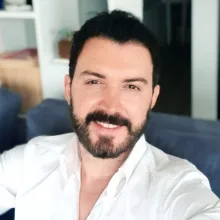 Uzm. Dr. Fatih Şahin — Kadın Hastalıkları Ve Doğum, Gaziosmanpaşa, İstanbul. Portre fotoğrafı.