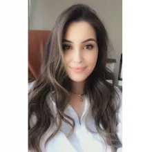 Dyt. Gülşah Yüzbaşıoğlu Kütükçü — Diyetisyen, Kahramanmaraş. Portre fotoğrafı.