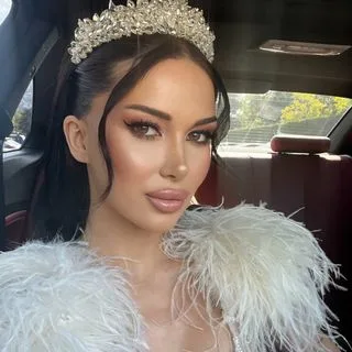 Psk. Ebrar Yeni — Psikoloji. Portre fotoğrafı.