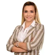Dyt. Demet Sayar Kulengir — Diyetisyen, Çankaya, Ankara. Portre fotoğrafı.