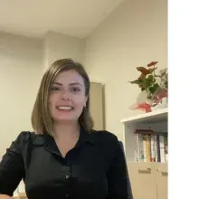 Psk. Gülfer Ece Kabayel — Psikoloji, Afyonkarahisar. Portre fotoğrafı.