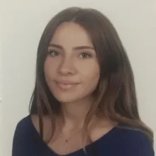 Psk. Gülhanım Araz — Psikoloji. Portre fotoğrafı.