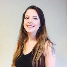 Psk. Zeyniş Mert — Psikoloji, Tekirdağ. Portre fotoğrafı.