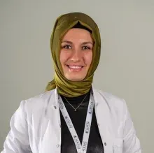 Fzt. Nisa Barutçu Camcı — Fizyoterapi Ve Rehabilitasyon, Sakarya. Portre fotoğrafı.