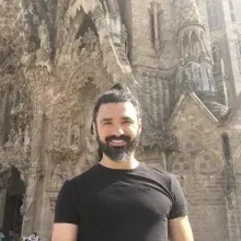Op. Dr. Bilal Sarataş — Kulak Burun Boğaz, Fatih, İstanbul. Portre fotoğrafı.