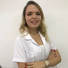 Fzt. Aydan Turan — Fizyoterapi Ve Rehabilitasyon, Bursa. Portre fotoğrafı.
