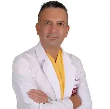 Doç. Dr. Özgür Çelik — Beyin Ve Sinir Cerrahisi, Atakum, Samsun. Portre fotoğrafı.