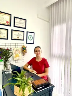 Doç. Dr. Neslihan Özveren profilinde yer alan galeri fotoğrafı.