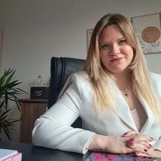 Kl. Psk. Zerrin Kalender — Psikoloji, Kırklareli. Portre fotoğrafı.