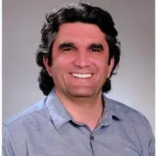 Uzm. Dr. Fuat Kırcelli — Çocuk ve Ergen Psikiyatrisi, Adana. Portre fotoğrafı.