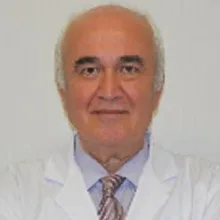 Op. Dr. Mehmet Yalçın — Çocuk Cerrahisi, İstanbul. Portre fotoğrafı.