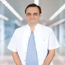 Op. Dr. Fatih Birol — Kartal, İstanbul. Portre fotoğrafı.