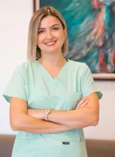Dr. Dt. Tuğba Kayasu Avşar profilinde yer alan galeri fotoğrafı.