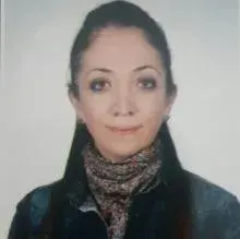 Uzm. Dr. Gonca Tatlı Çardak — Çocuk ve Ergen Psikiyatrisi, Aydın. Portre fotoğrafı.