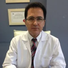 Op. Dr. Nihat Gök — Kadın Hastalıkları Ve Doğum, Nilüfer, Bursa. Portre fotoğrafı.