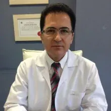 Op. Dr. Nihat Gök — Kadın Hastalıkları Ve Doğum, Nilüfer, Bursa. Portre fotoğrafı.