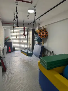 Erg. Zeynep Boz profilinde yer alan galeri fotoğrafı.