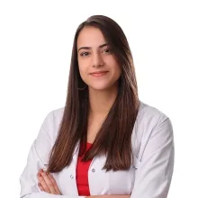 Dyt. Betül Karataş — Diyetisyen, Manisa. Portre fotoğrafı.