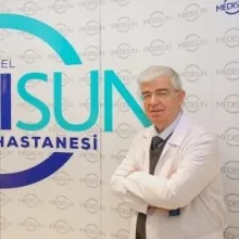 Uzm. Dr. Ünal Çalış — İç Hastalıkları, Çankaya, Ankara. Portre fotoğrafı.