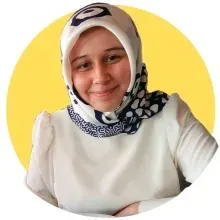 Dyt. Merve Yüce — Diyetisyen, İstanbul. Portre fotoğrafı.