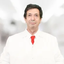 Uzm. Dr. Mustafa Naci Çelikkan — Dermatoloji, Etimesgut, Ankara. Portre fotoğrafı.