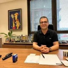 Op. Dr. Mustafa Serdar Yaşartekin — Kadın Hastalıkları Ve Doğum, İstanbul. Portre fotoğrafı.