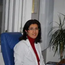 Op. Dr. Meral Alten — Kadın Hastalıkları Ve Doğum, Denizli. Portre fotoğrafı.