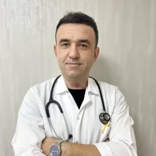 Dr. Adem Güngör — Çankaya, Ankara. Portre fotoğrafı.