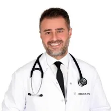 Prof. Dr. Erkan Baysal — Kardiyoloji, Diyarbakır. Portre fotoğrafı.