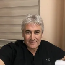 Uzm. Dr. Sabri Gazi — Kardiyoloji, Çanakkale. Portre fotoğrafı.