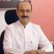 Dr. Cemalettin Ekmekçioğlu — İzmir. Portre fotoğrafı.