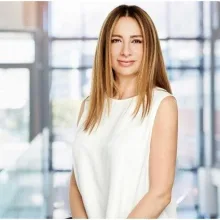 Kl. Psk. Didem Ebru Karaduman — Psikoloji, İstanbul. Portre fotoğrafı.