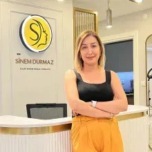 Op. Dr. Sinem Durmaz — Kulak Burun Boğaz, Kocaeli. Portre fotoğrafı.