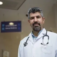 Prof. Dr. Fevzi Balkan — İstanbul. Portre fotoğrafı.